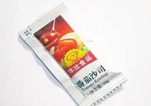 廣科機(jī)械液體包裝機(jī)有什么特點(diǎn)，醬料包裝機(jī)有什么用
